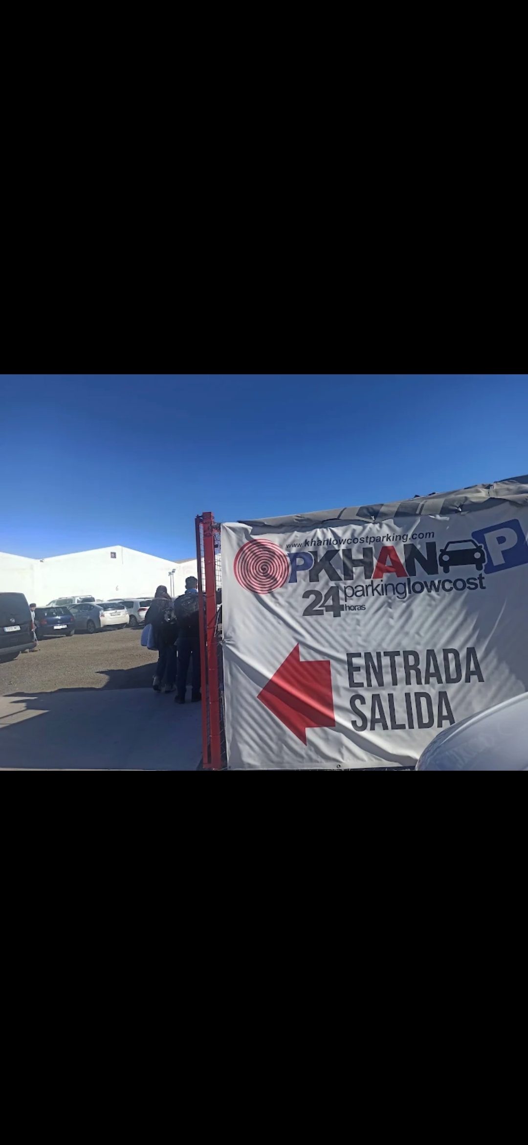 Khan Low Cost Parking Malaga photo 2