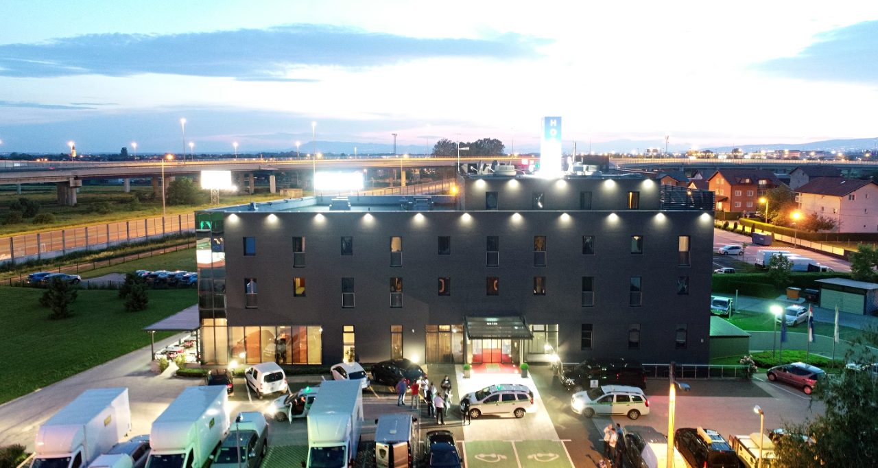 Hotel Stella Airport photo 3