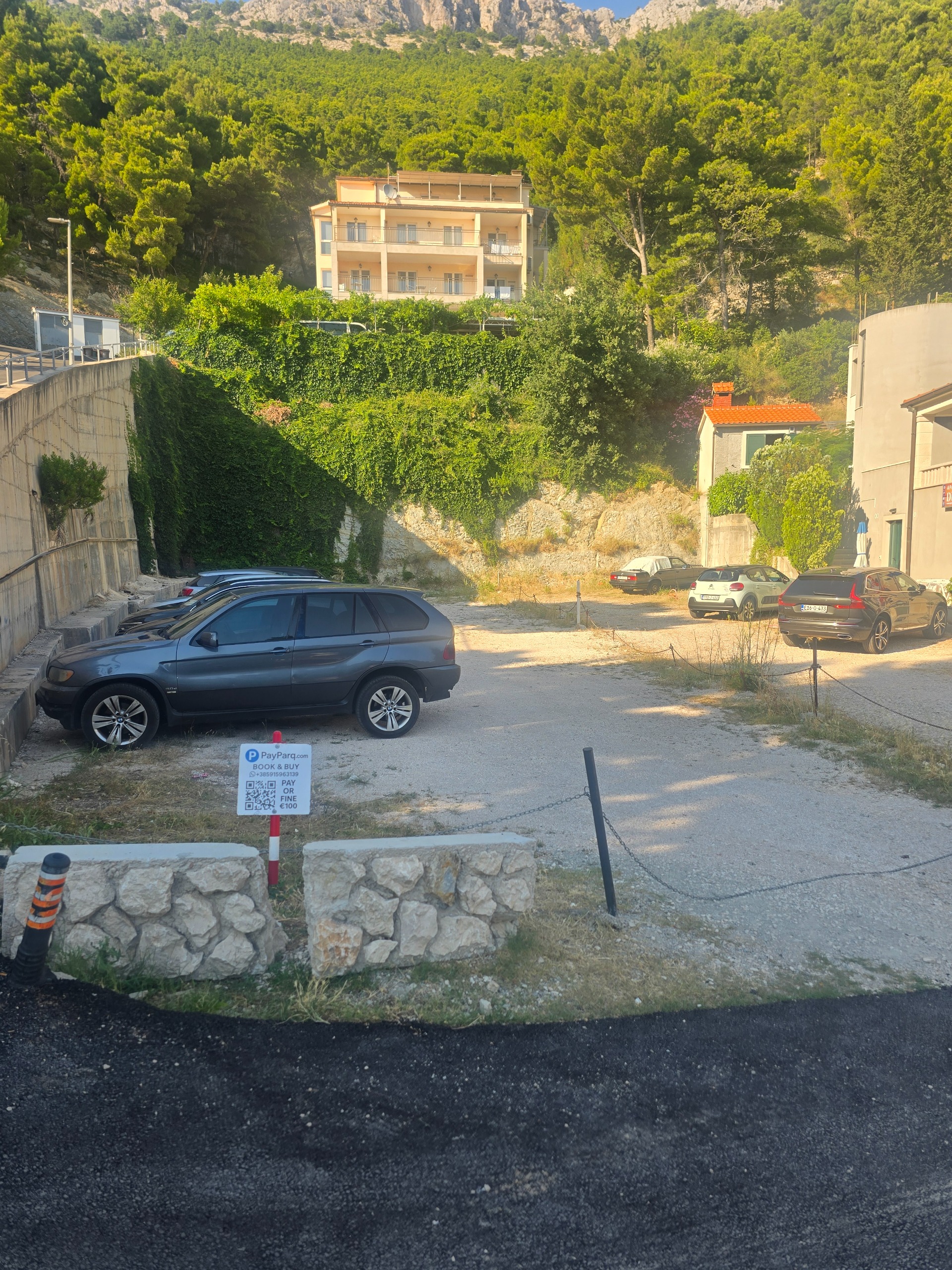 Safe Parking by PayParq Brela Jakiruša photo 2