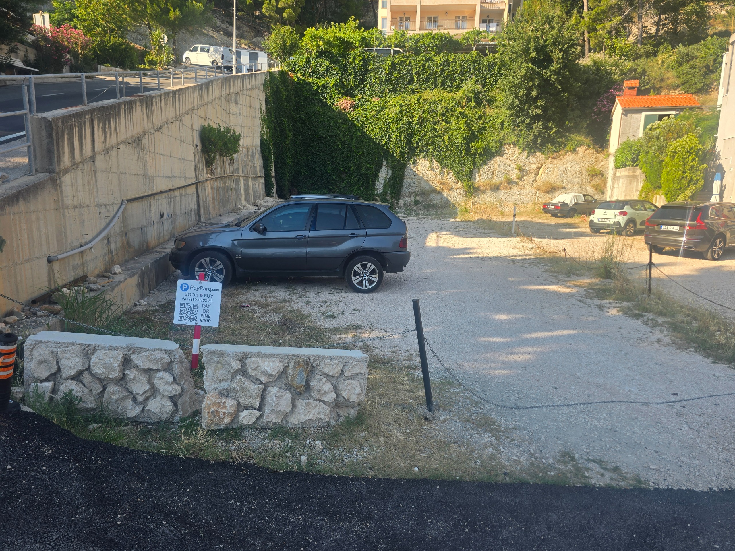 Safe Parking by PayParq Brela Jakiruša photo 3